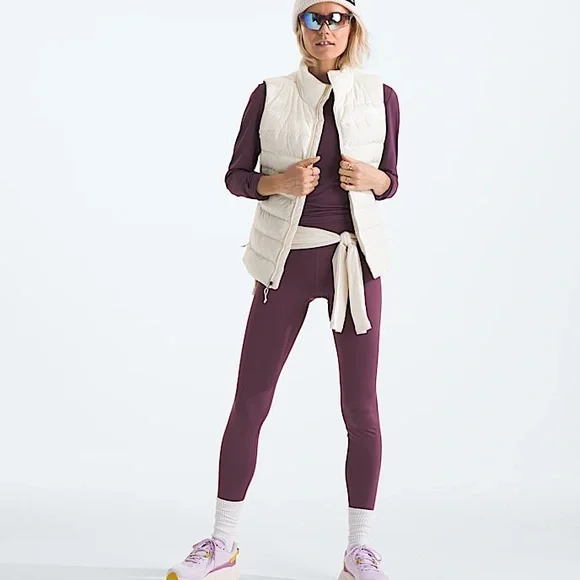 The North Face Women’s Aconcagua 3 Vest
Color: White Dune - Picture 15 of 16